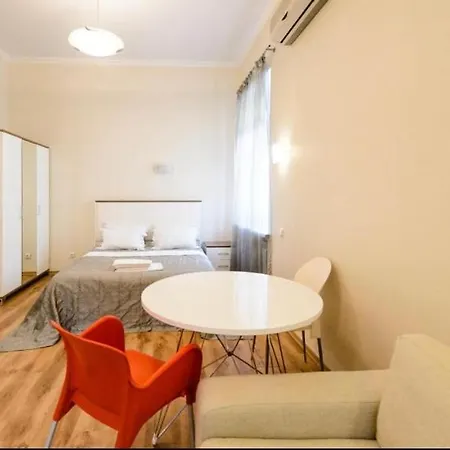 W Centrum Krakowa Jozefa Sarego 22 Cracovie